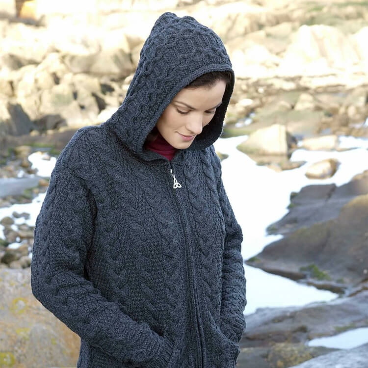 Кофты трикотажные с капюшоном фото